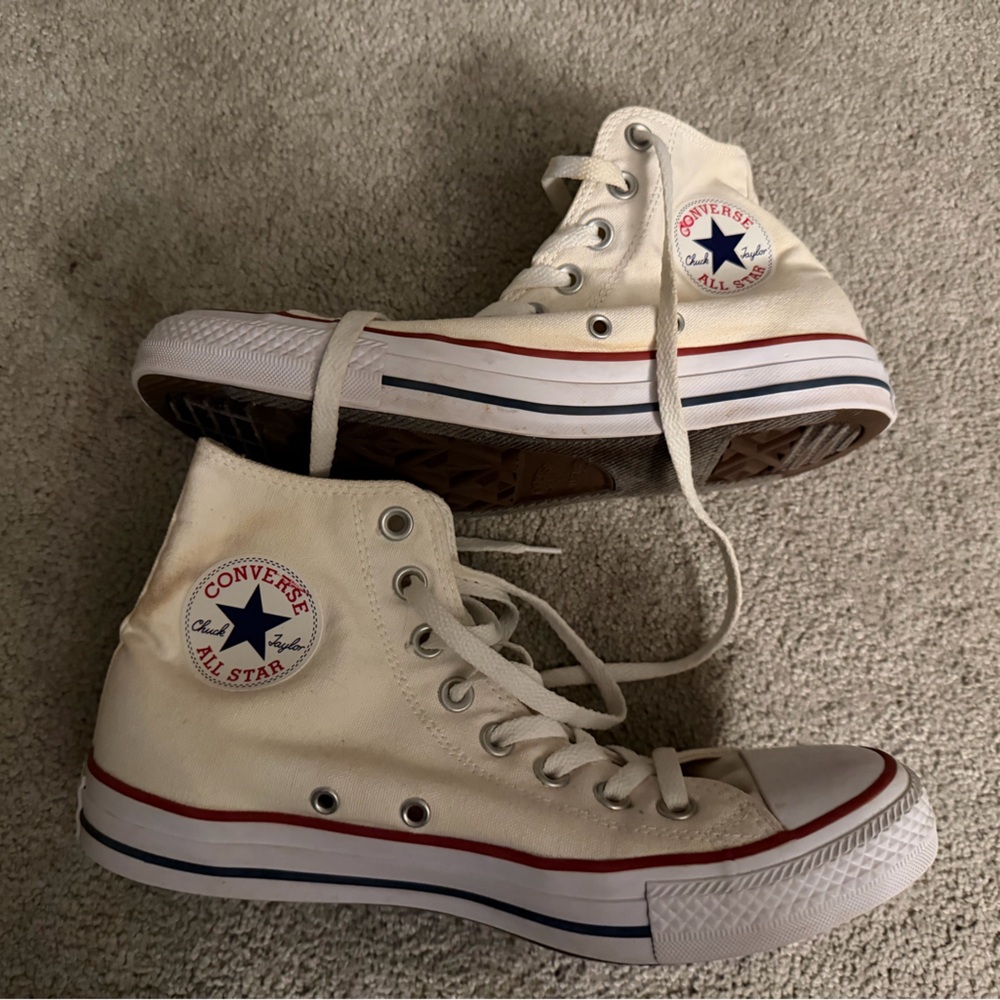 White Converse Chuck Taylor All Star Classic High Top Womens Size 9 Men Size 7.5
